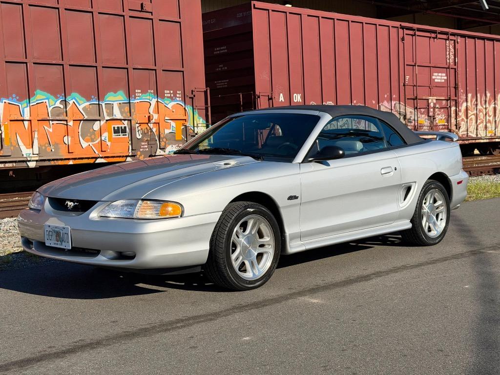 1998 Ford Mustang GT - Photo 6