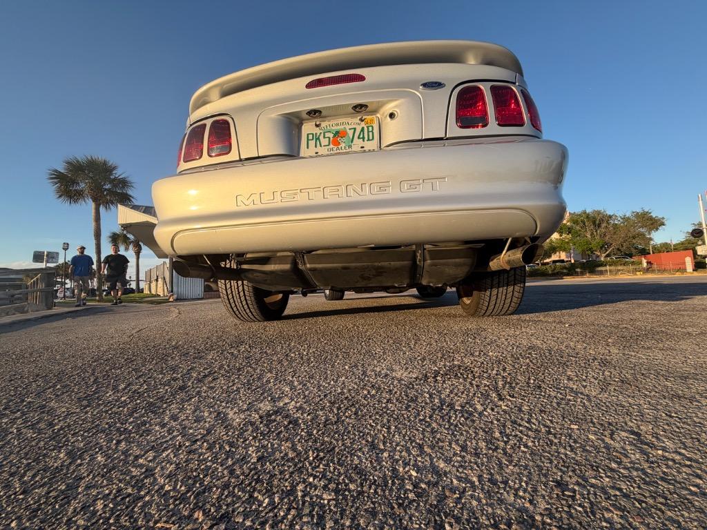 1998 Ford Mustang GT - Photo 10
