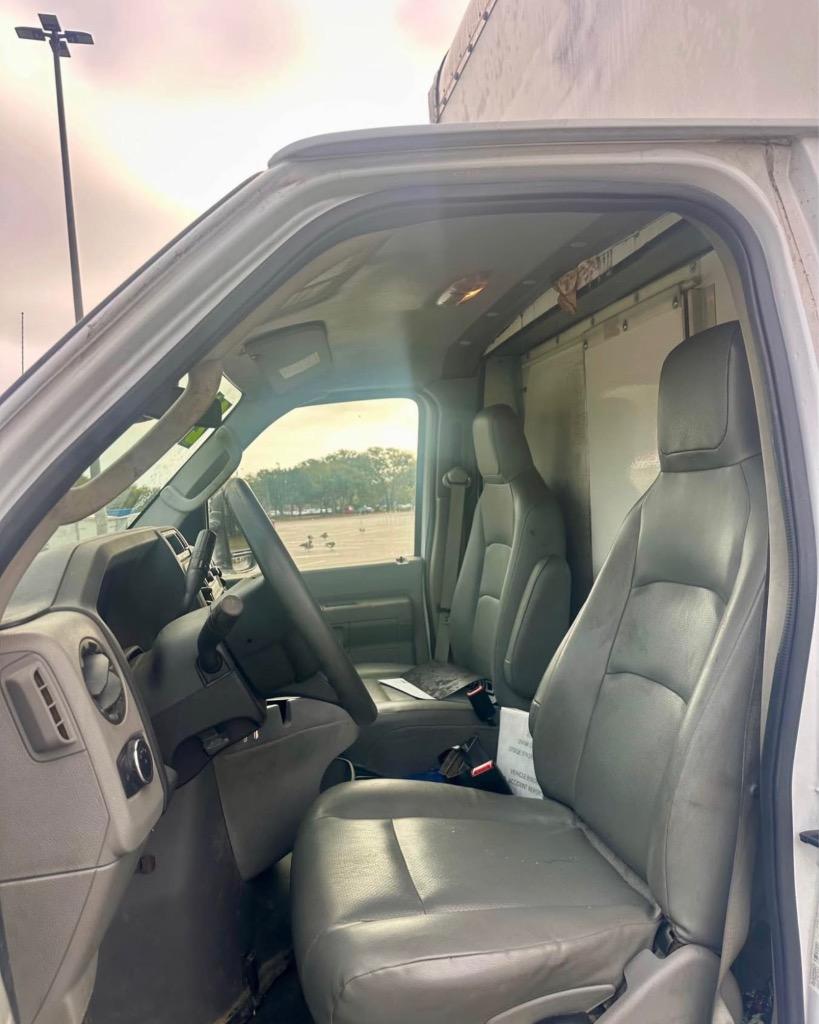 2021 Ford E-Series Cutaway Base - Photo 6